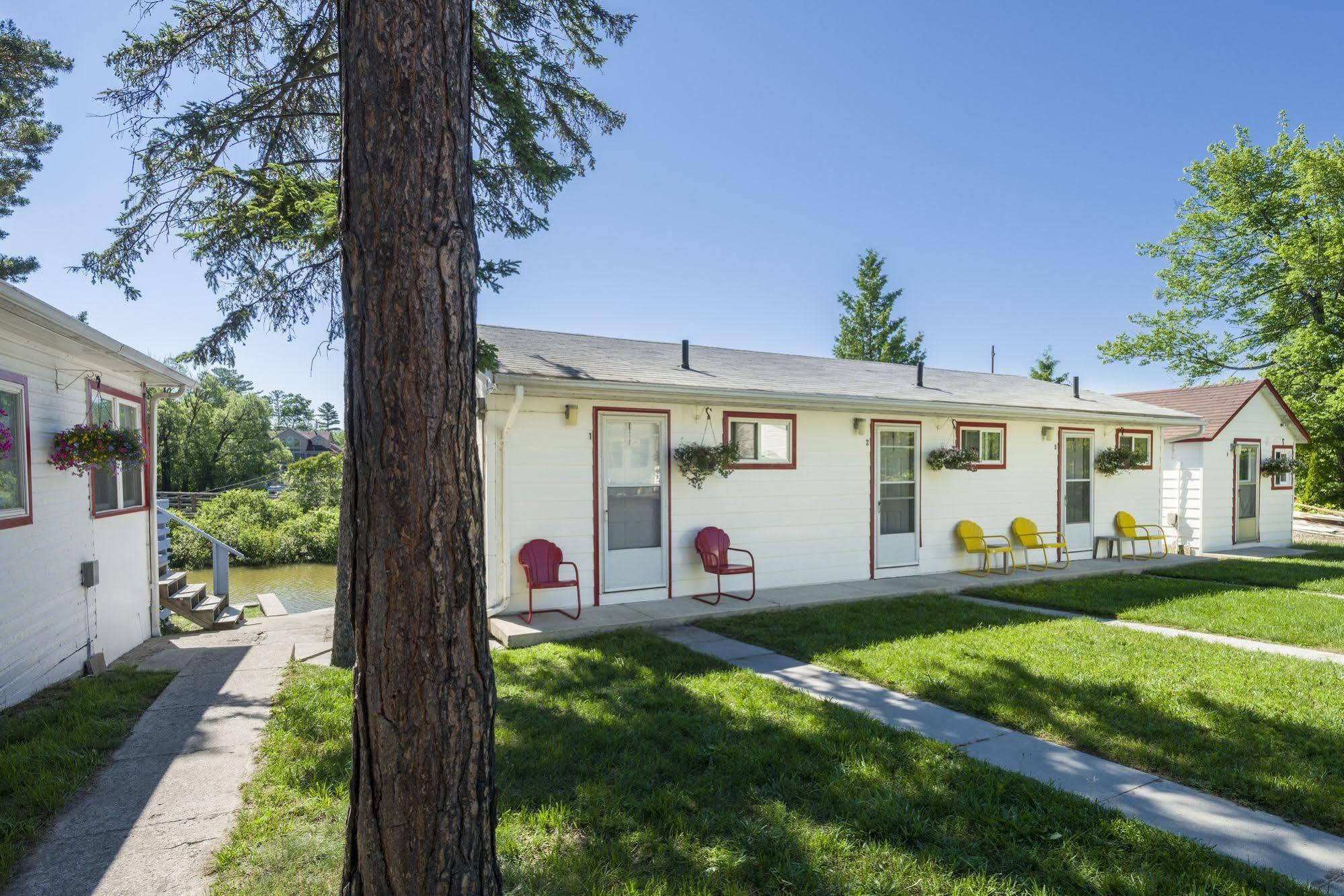 Hollywood Cottages 와사가비치 외부 사진