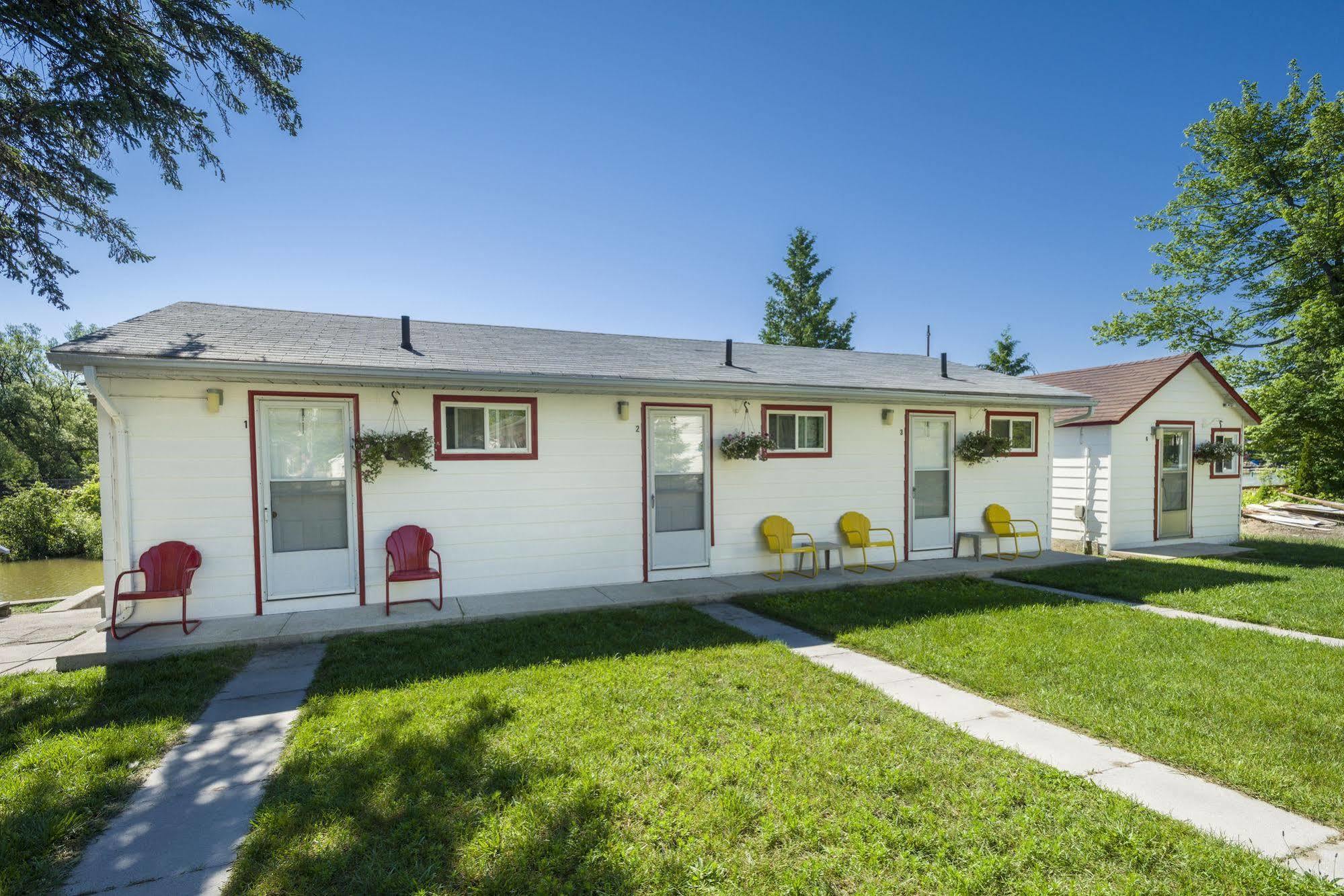 Hollywood Cottages 와사가비치 외부 사진